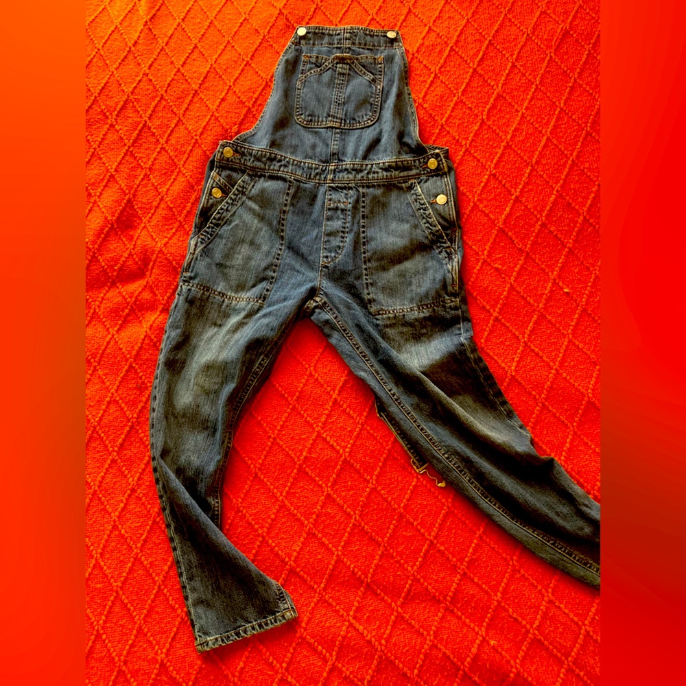Women’s Vintage GAP overalls